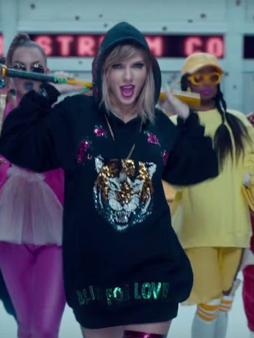 Taylor-Swift-Blind-For-Love-Tiger-Hoodie-510x680