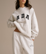 The-Princess-Diaries-S02-Princess-Andre-ADA-Pullover-Oversized-Light-Grey-Hoodie_2