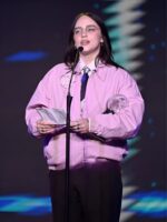 Billie-Eilish-2026-King-Holiday-Observance-2026-MLK-Jr.-Beloved-Community-Awards-Dusty-Pink-Oversized-Balloon-Sleeve-Zipper-Jacket-