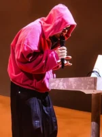 Coachella-Justin-Bieber-Hoodie-Pink