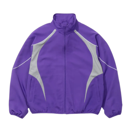 billie-eilish-Coachella-2026-Purple-Jacket-F