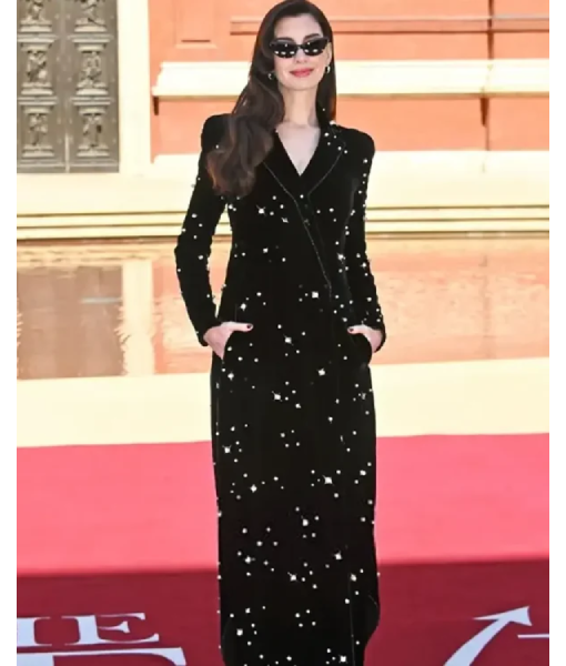 Anne-Hathaway-The-Devil-Wears-Prada-2-Black-Long-Coat