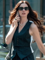 Anne Hathway  2026 Movie The Devil Wears Prada 2 Andy Stripe Black And White Vest