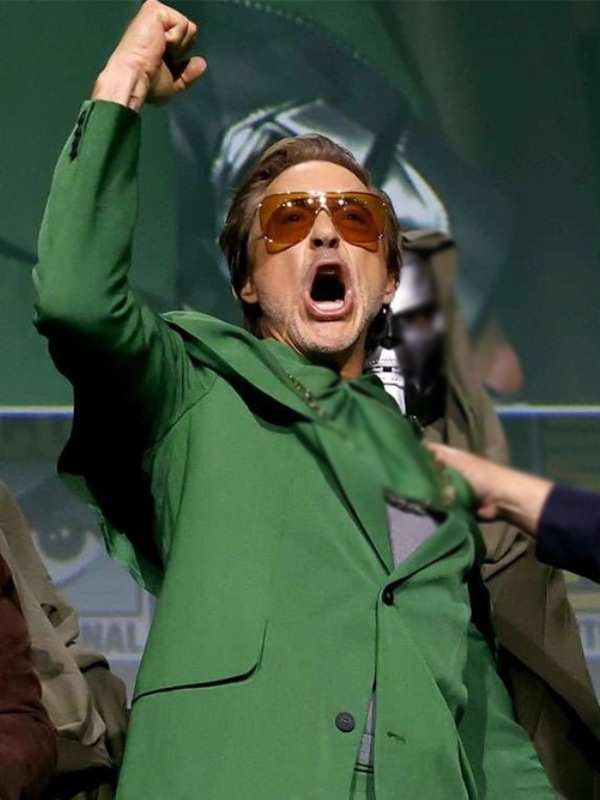 Robert-Downey-Jr-Dr-Doom-Green-Avengers-Suit-1