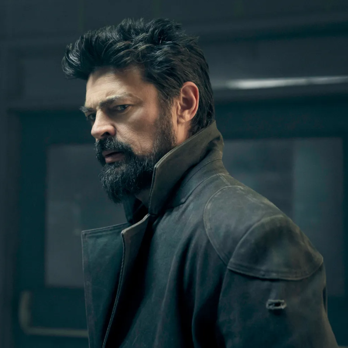 The-Boys-S05-Karl-Urban-Coat-Third