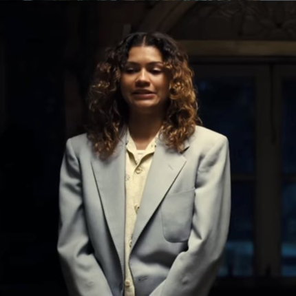 euphoria-S03-Zendaya-blazer