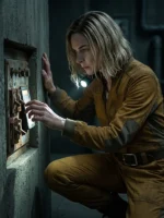 Silo-S02-Juliette-Nichols-Brown-Jacket-Side-Look