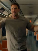 Alan-Ritchson-Runner-Reacher-S04-Grey-T-Shirt