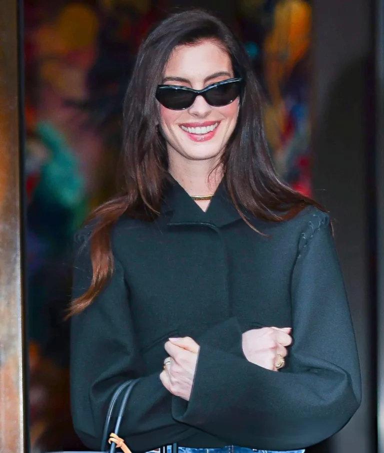 Anne-Hathaway-NYC-2026-Black-Jacket