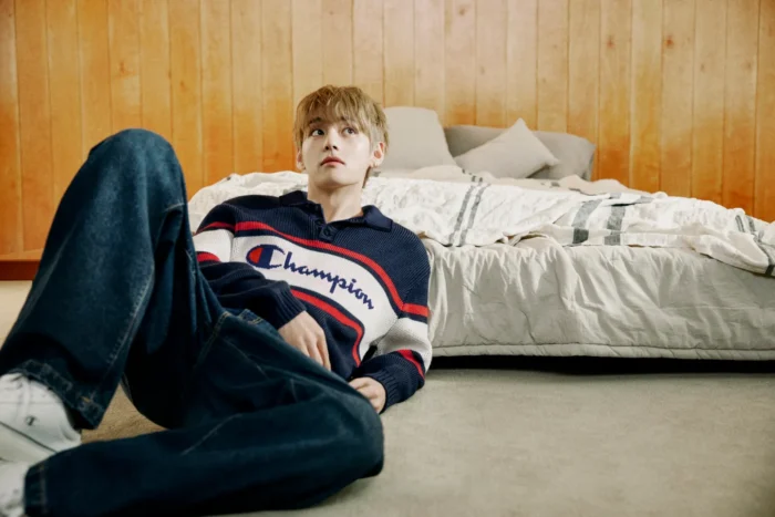 BTS-TAEHYUNG-x-Champion-Sweatshirt BTS-TAEHYUNG-x-Champion-Sweatshirt
