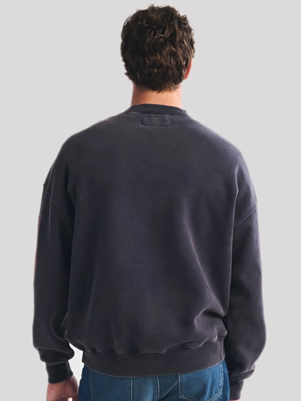 Chicago-Bears-Abercrombie-Fitch-Navy-Sweatshirt-2026