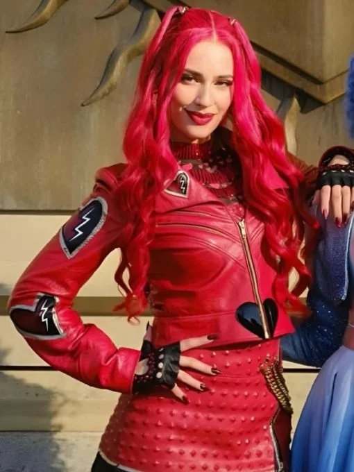 Kylie-Cantrall-Movie-Descendants-Wicked-Wonderland-2026-Red-Heart-Printed-Jacket (1)