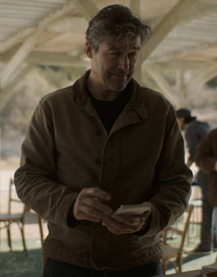 Lanterns-S01-Kyle-Chandler-Brown-Bomber-Jacket-2