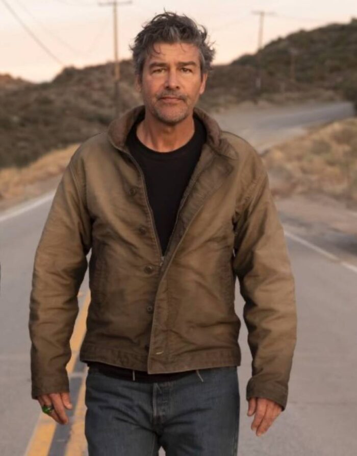 Lanterns-S01-Kyle-Chandler-Brown-Bomber-Jacket-3