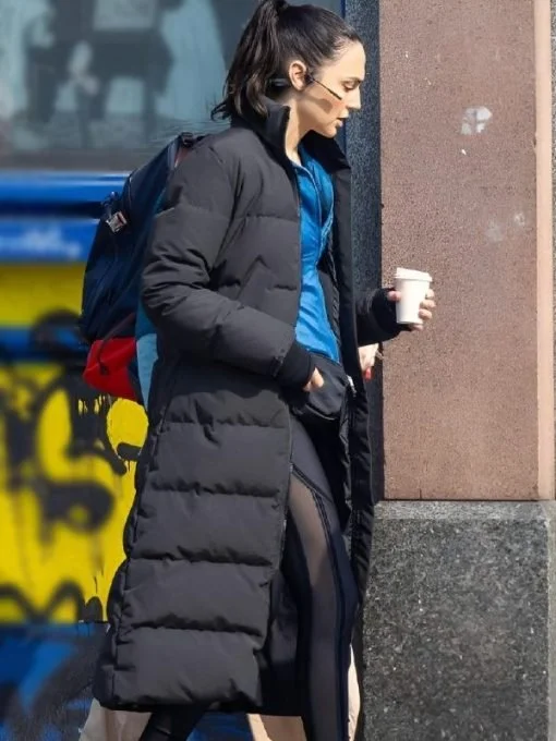 The-Runner-2026-Gal-Gadot-Long-Puffer-Coat