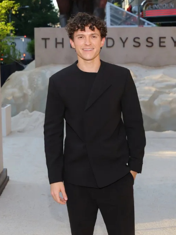 Tom-Holland-The-Odyssey-New-York-Premiere-2026-Suit