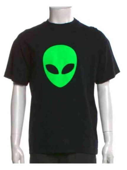 Elle-Fanning-TV-Series-Margos-Got-Money-Troubles-2026-Margo-Millet-Alien-T-Shirt
