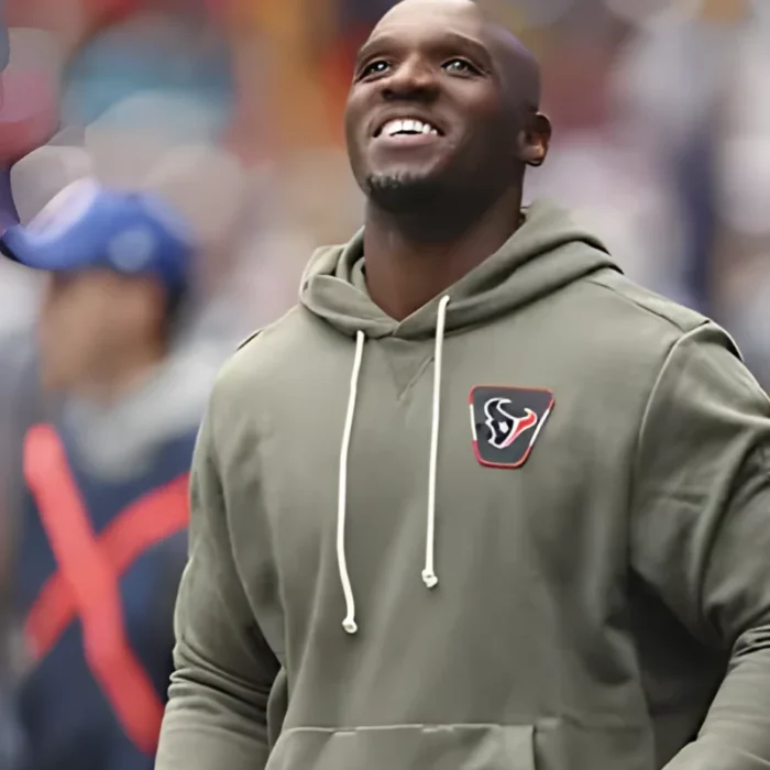 DeMeco-Ryans-Hoodie-800x800 (1)