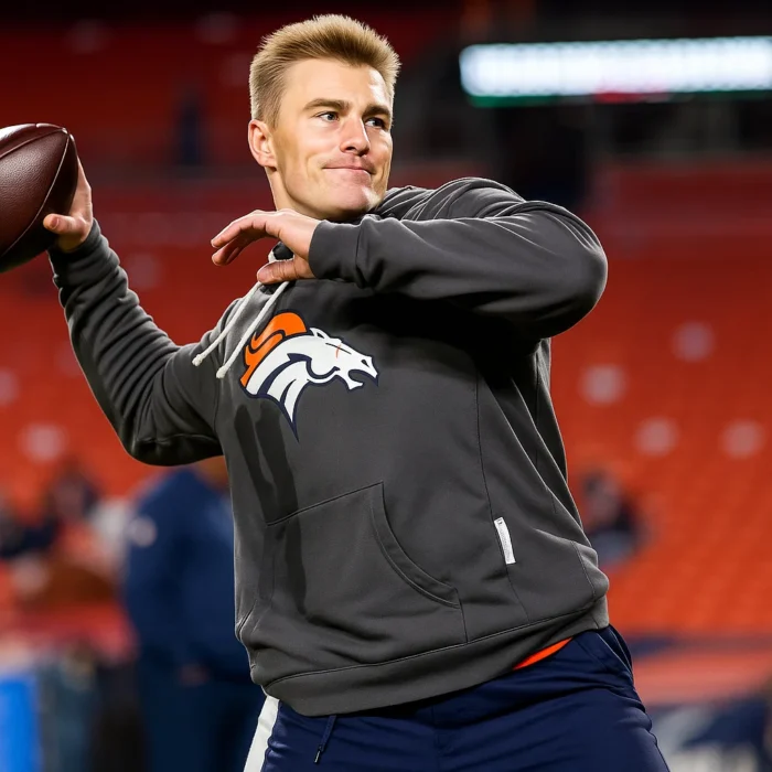 Denver-Broncos-Sideline-2025-Bo-Nix-Pullover-1