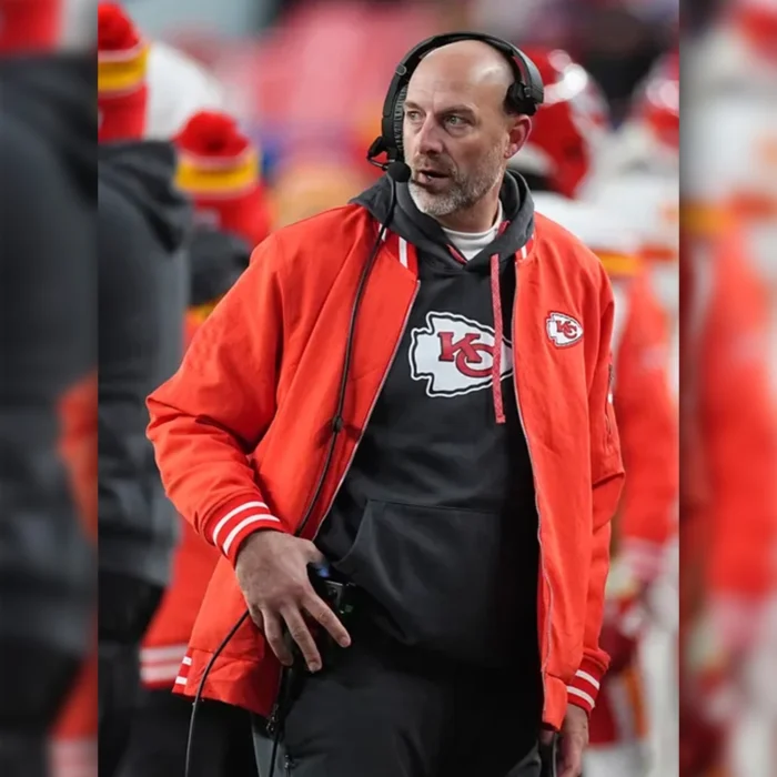 Kansas-City-Chiefs-Sideline-Coach-Red-Bomber-Jacket