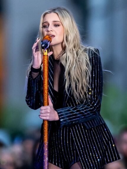 Today-show-Kelsea-Ballerini-Pinstripe-Blazer