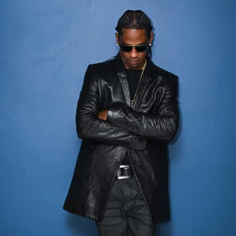 Travis-Scott-The-Tonight-Show-Blazer (1)